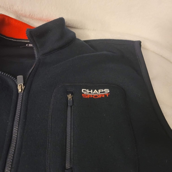 Chaps fleece zip up vest. Size XXL - Picture 4 of 7